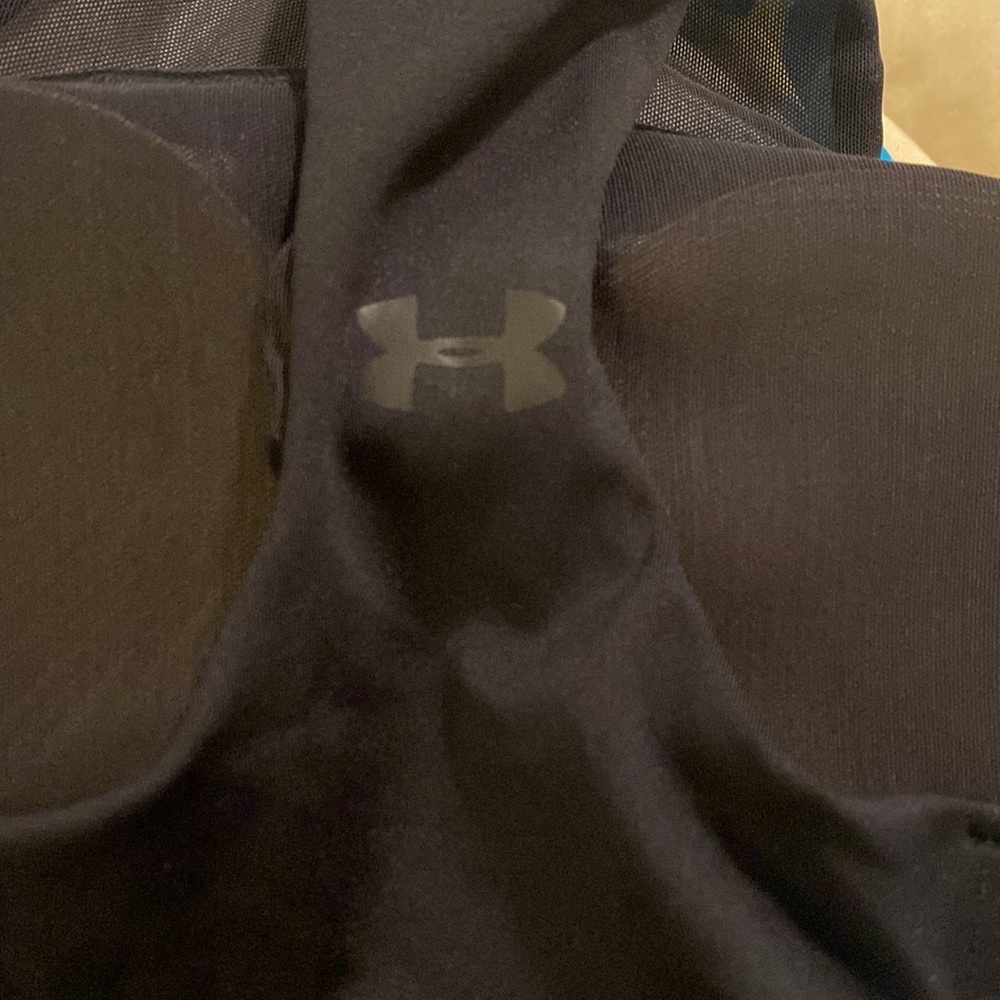 Under Armour Body - Picture 5 of 6